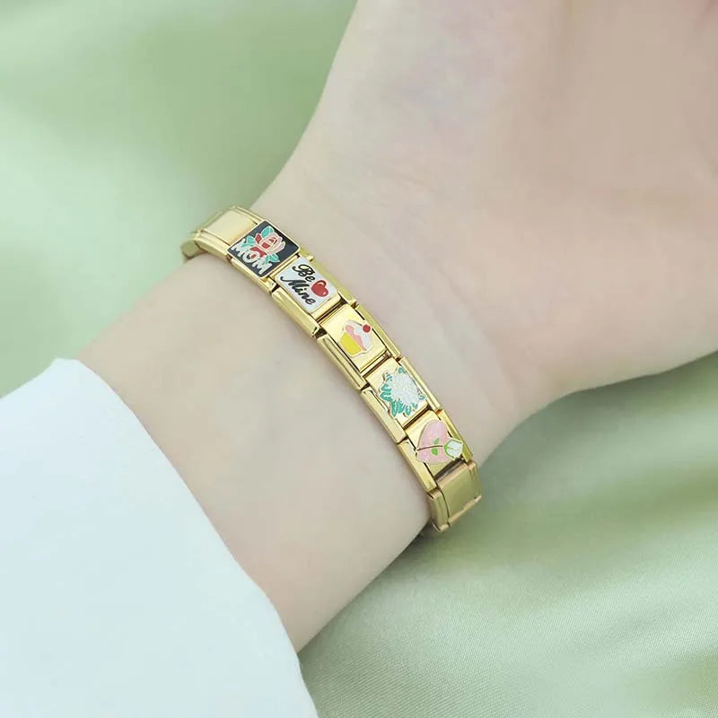 Special Gold Charms: Flower Mom Guitar Phone