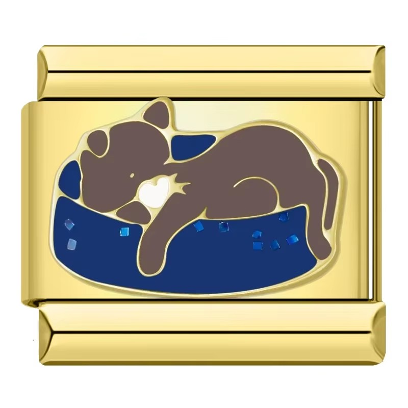 GOLDEN CHARMS